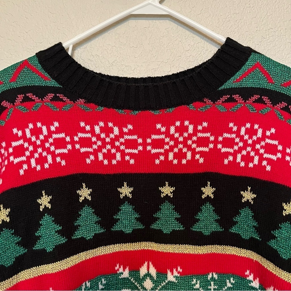 Holiday Time Festive Christmas Shimmery Sweater Size Medium 8-10 - Picture 2 of 12